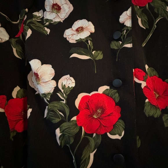 Missguided floral romper. Size 8. - Picture 5 of 11